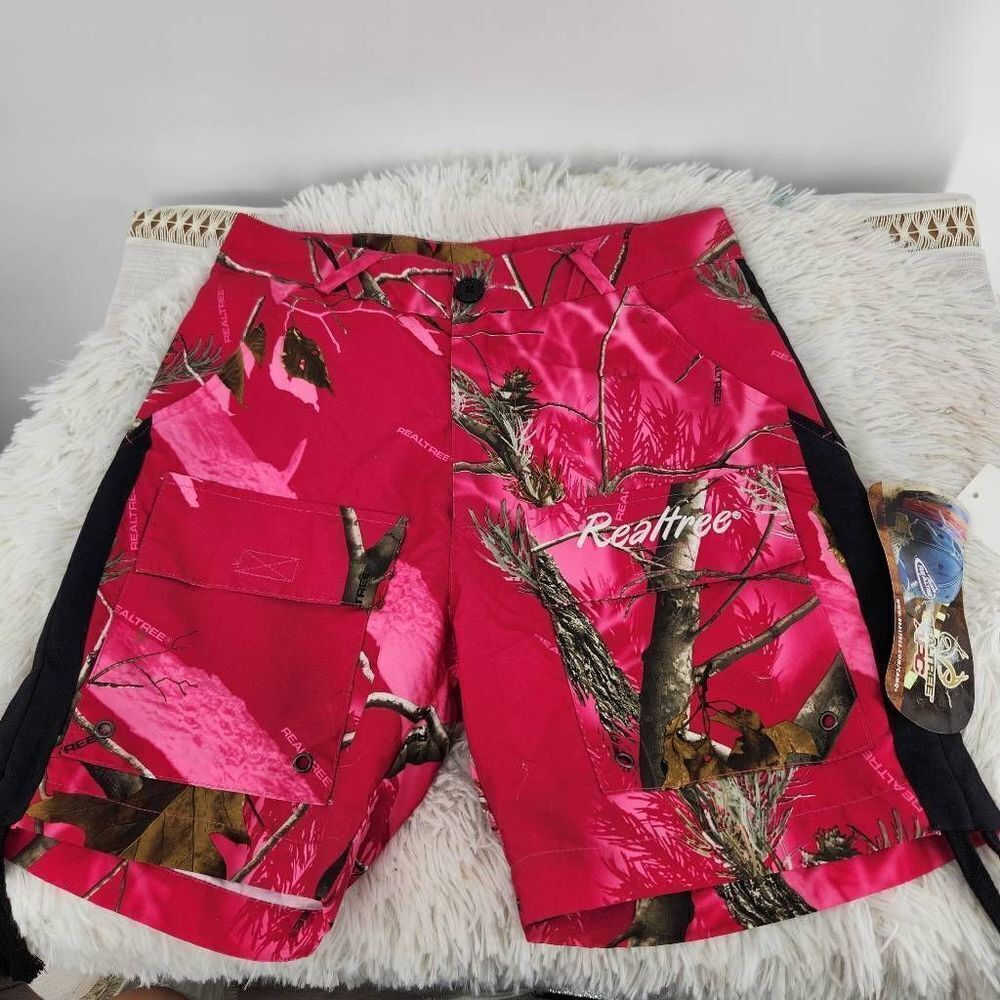 Realtree Pink Camo Shorts NWT Women's Size Medium
